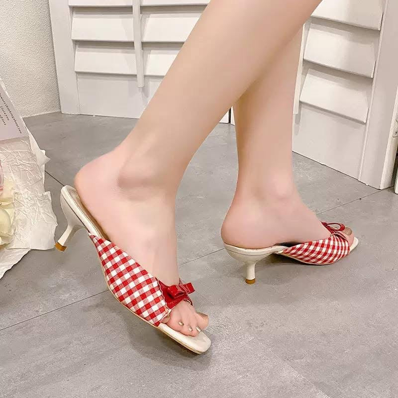 Womens red rose heel