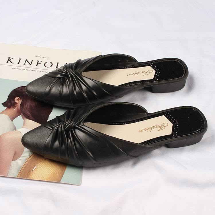 Waterproof stylish shoe