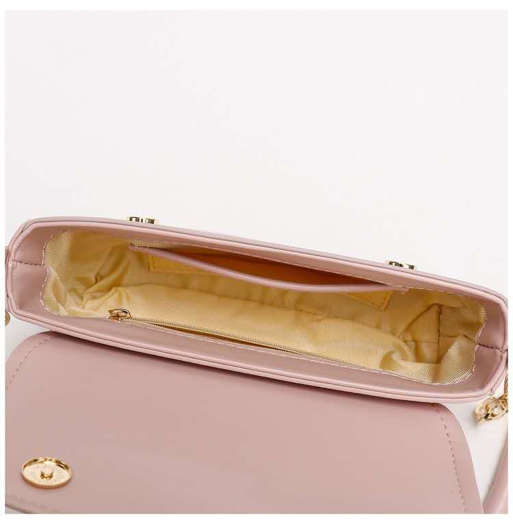 Blush Belle Chain Shoulder Bag