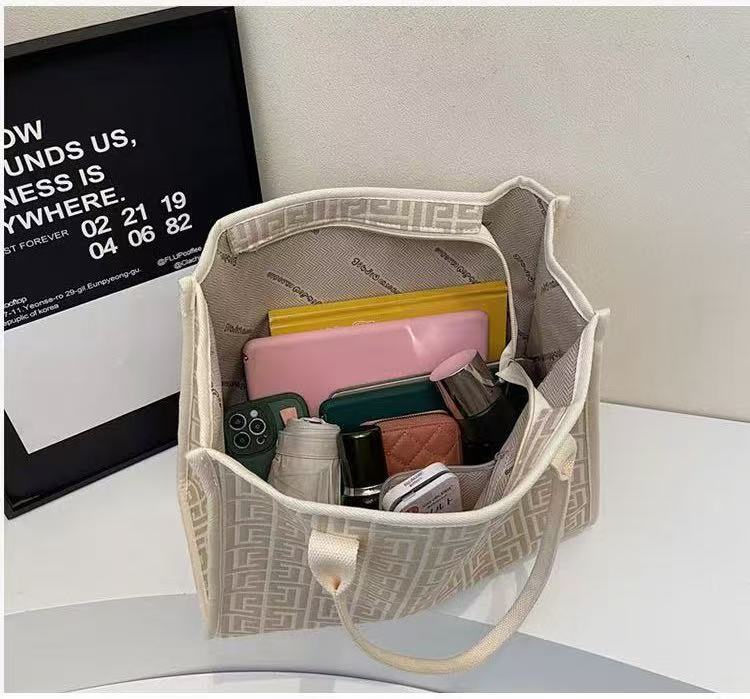Elegant Daily Tote Bag