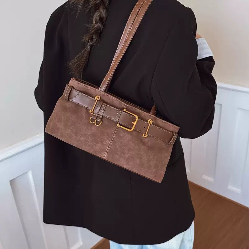 Iconic shoulder bag