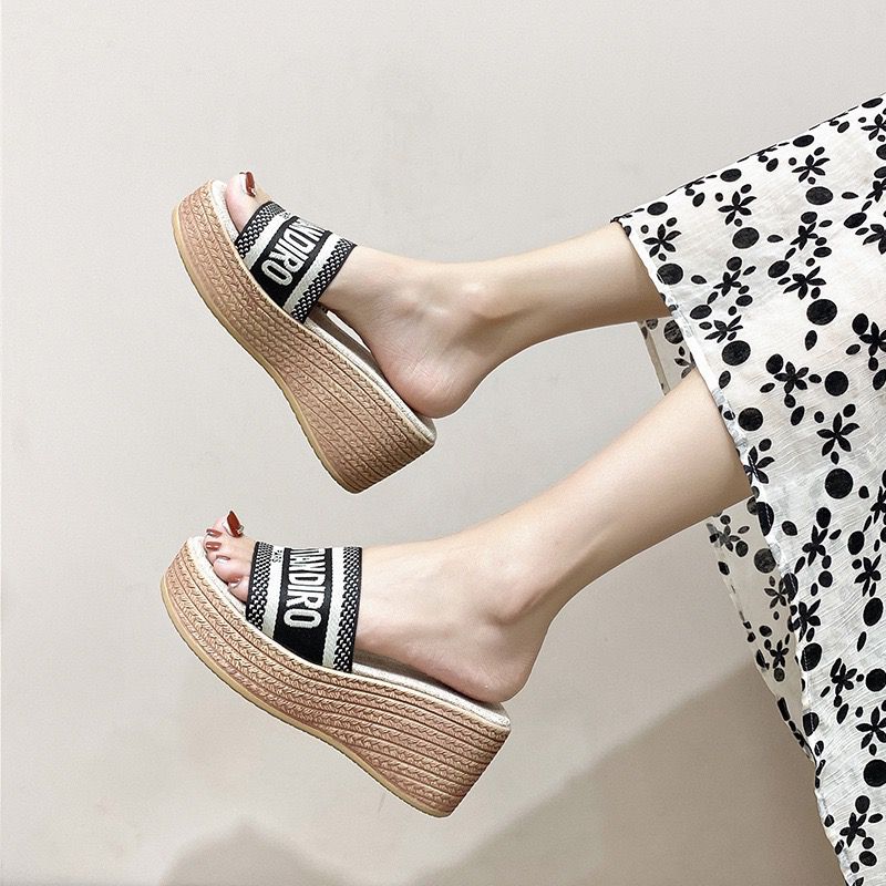 Dreamline women's heel