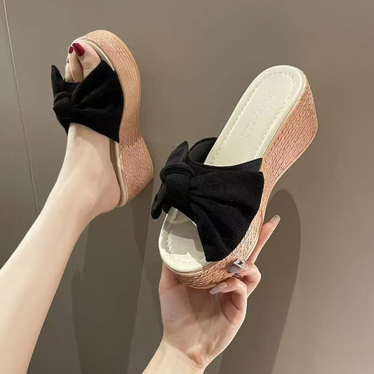 Women's modern balanced heel
