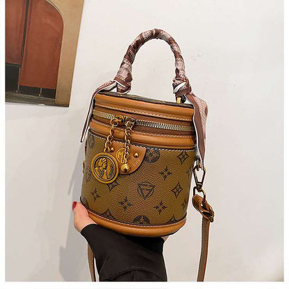 Womens modern bag