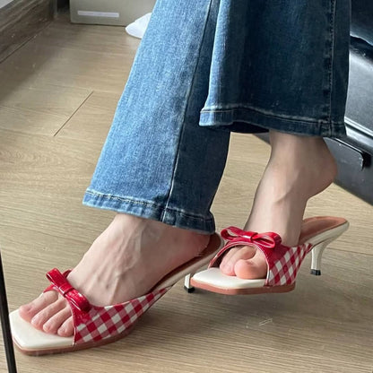 Womens red rose heel
