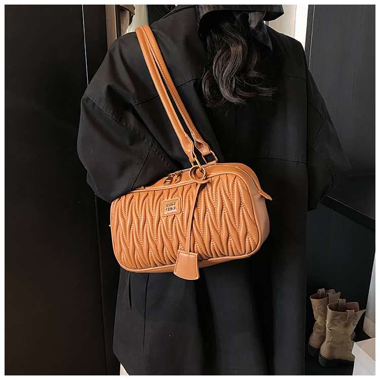 Women's stylish bag