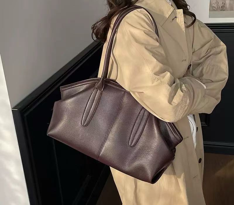 Everly Premium Shoulder Bag