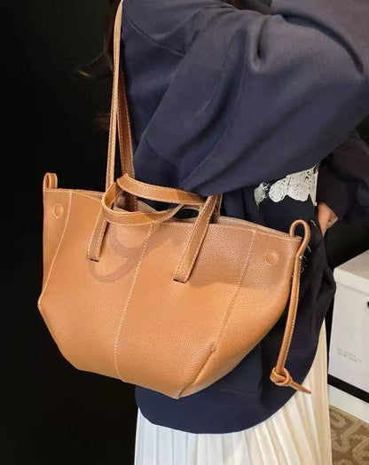 Elite Daily Tote