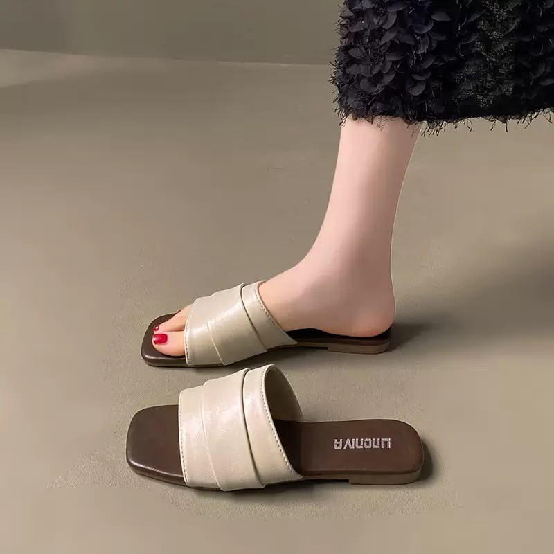 Braided Cross-Strap Cushion Flat Sandal LN