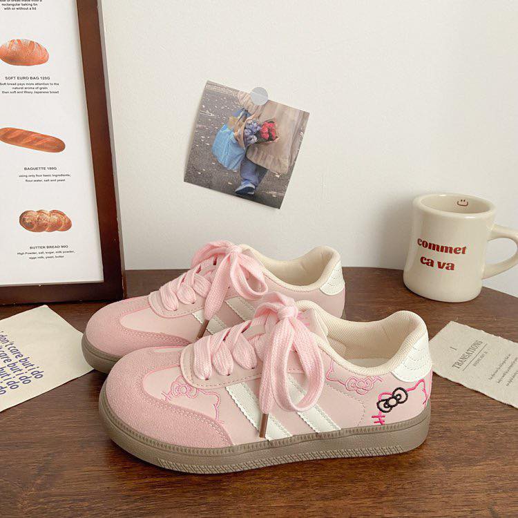 Ladies Soft & Comfy Sneakers