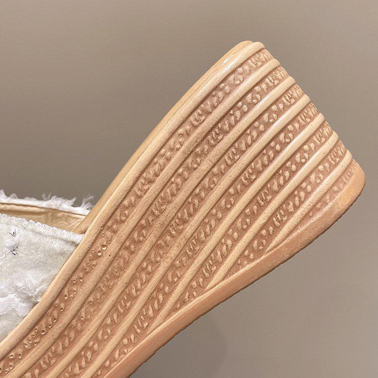 Women’s Slip-On Balanced Heel