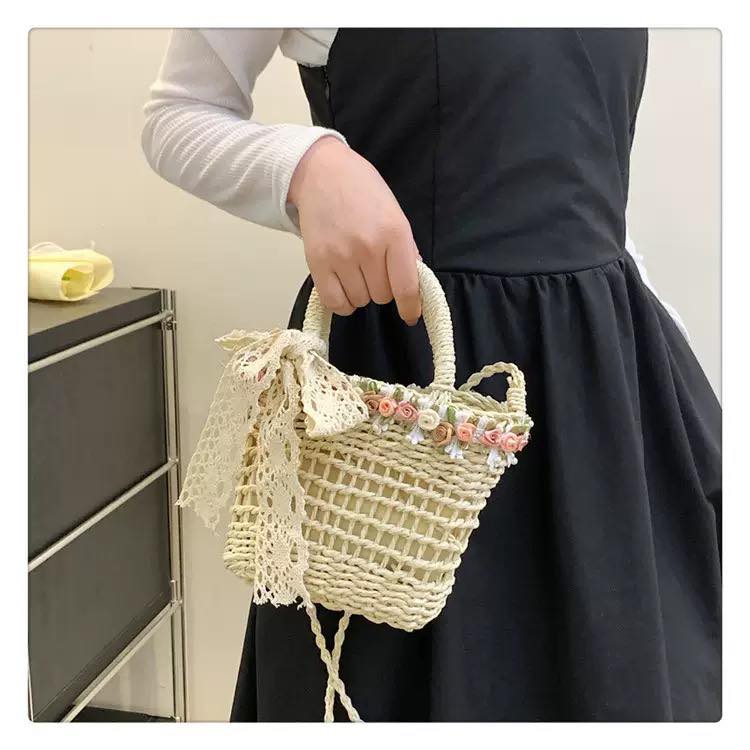 Women’s Handcrafted Jute Tote