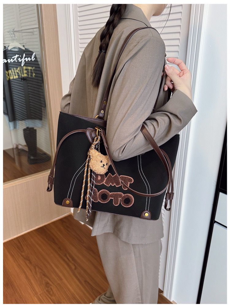Café Teddy Carryall Bag